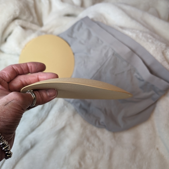 Men's discreet realistic bum booster! - Picture 5 of 7